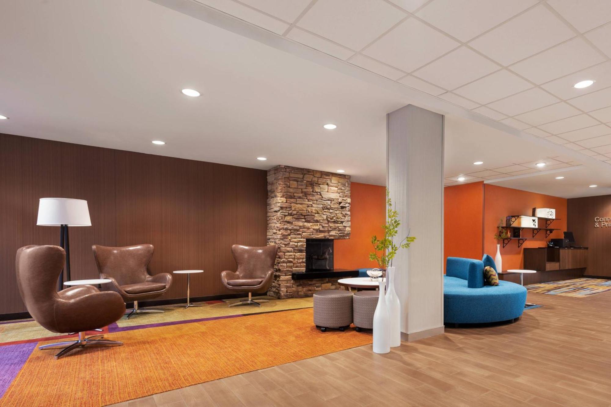 Fairfield Inn & Suites By Marriott Charlottesville Downtown/University Area Zewnętrze zdjęcie
