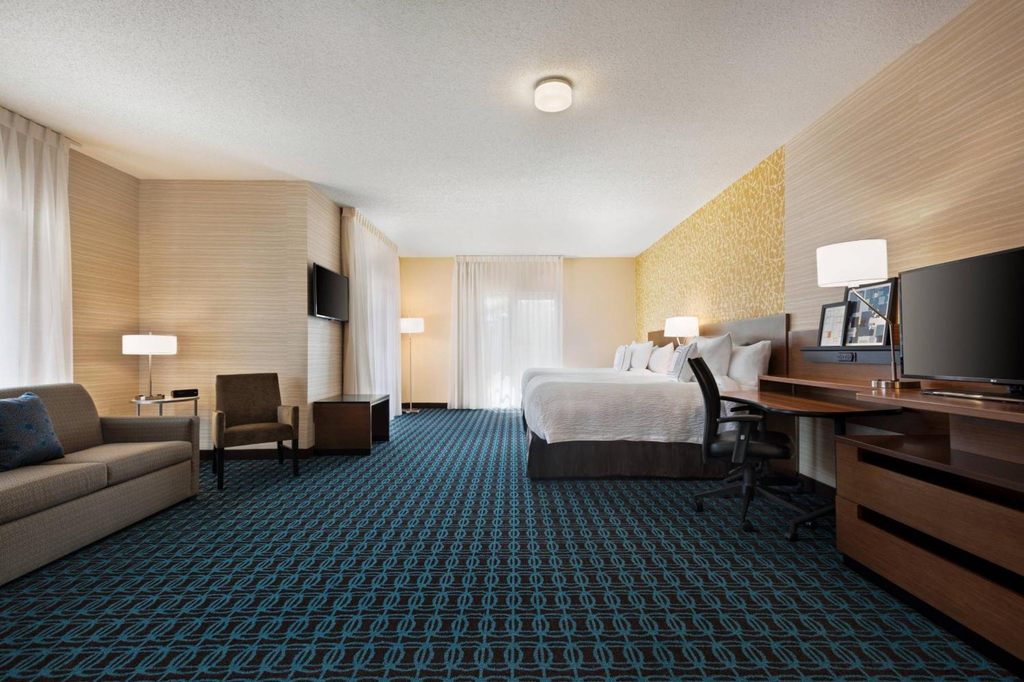 Fairfield Inn & Suites By Marriott Charlottesville Downtown/University Area Zewnętrze zdjęcie