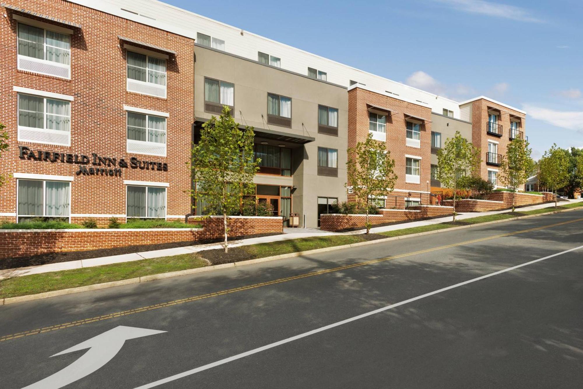 Fairfield Inn & Suites By Marriott Charlottesville Downtown/University Area Zewnętrze zdjęcie